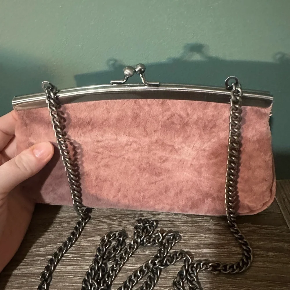 💕Universal Thread Velour Mauve Crossbody Bag with Chain Strap
